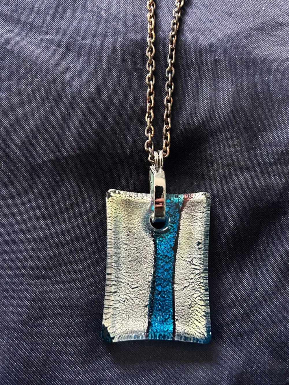 NECKLACE HANDBLOWN DICHROIC RECTANGLE BLUE/SILVER/BLACK ON CHAIN, 20 INCHES, TAG